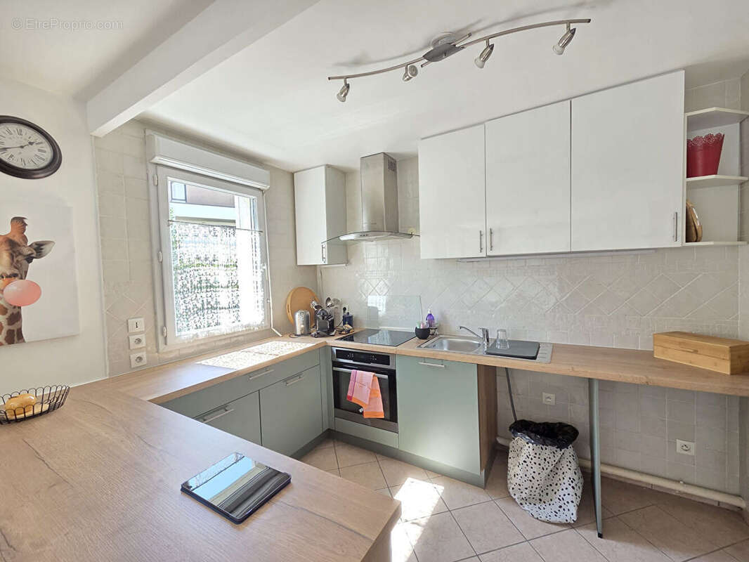 Appartement Massy 3 pièce(s) 62.03 m2 - photo 2