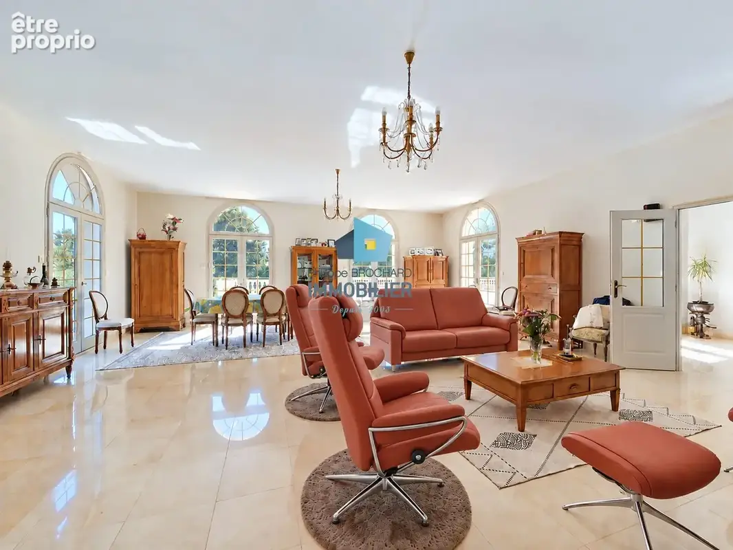 Maison 11 pièces 488 m² à vendre à Montaigu (85600) - photo 5
