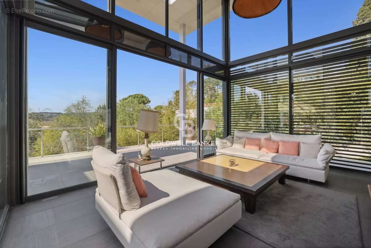 Maison à MOUGINS