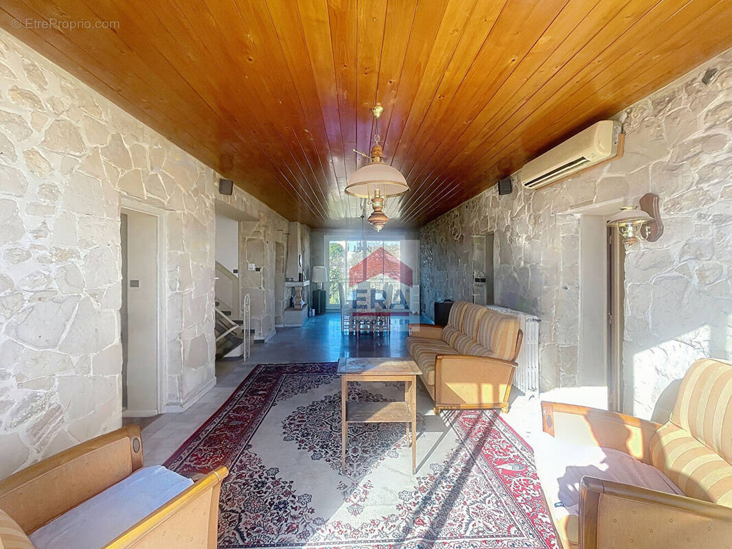 Appartement à MARSEILLE-14E