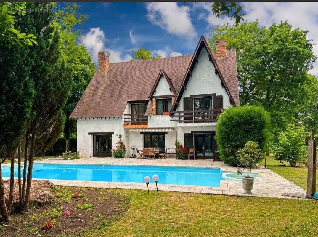 Maison à SAINT-SAUVEUR-SUR-ECOLE