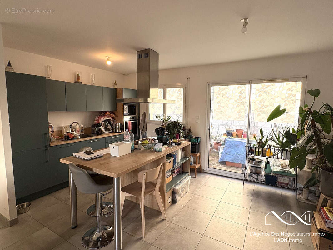 Maison à SAINT-JEAN-DE-BRAYE