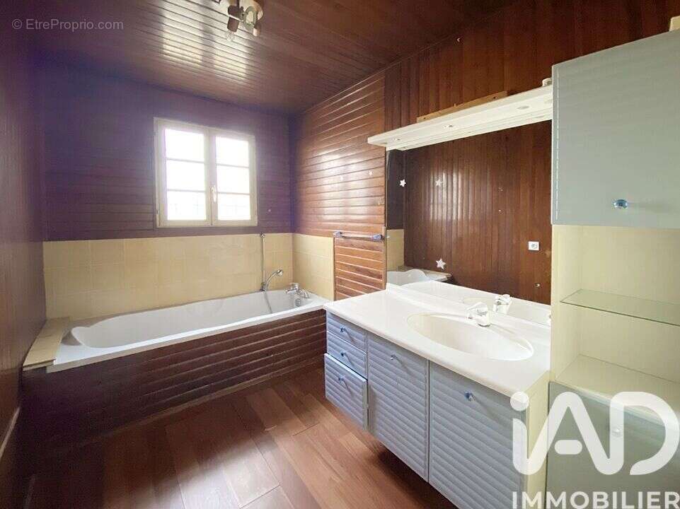 Photo 8 - Maison à CHEVANNES