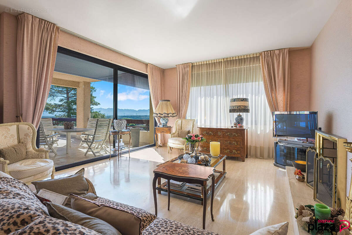 Maison à DIVONNE-LES-BAINS