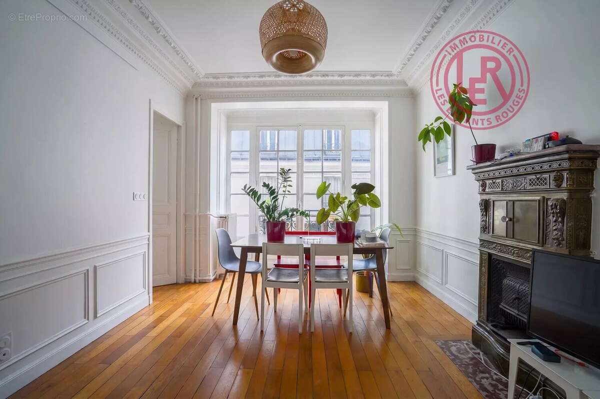 Appartement à PARIS-10E