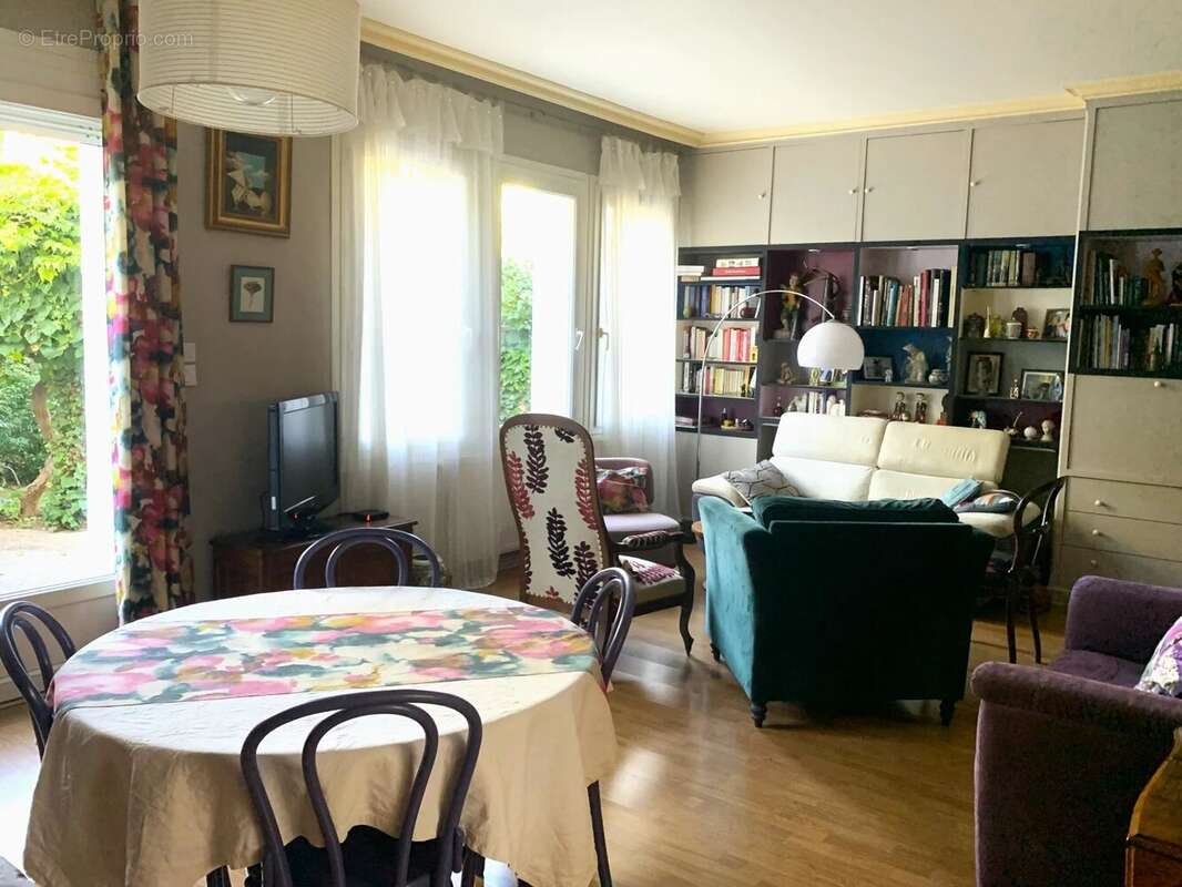 Maison à ROMANS-SUR-ISERE