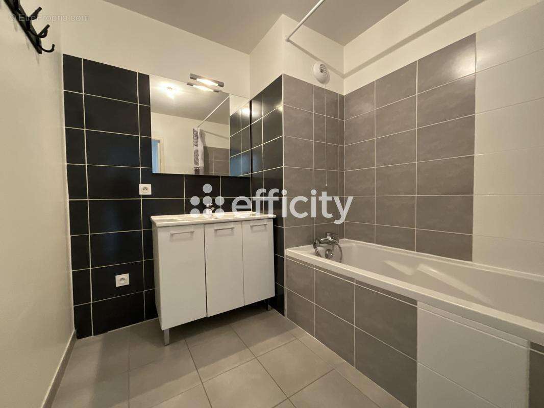 Appartement à SOYONS