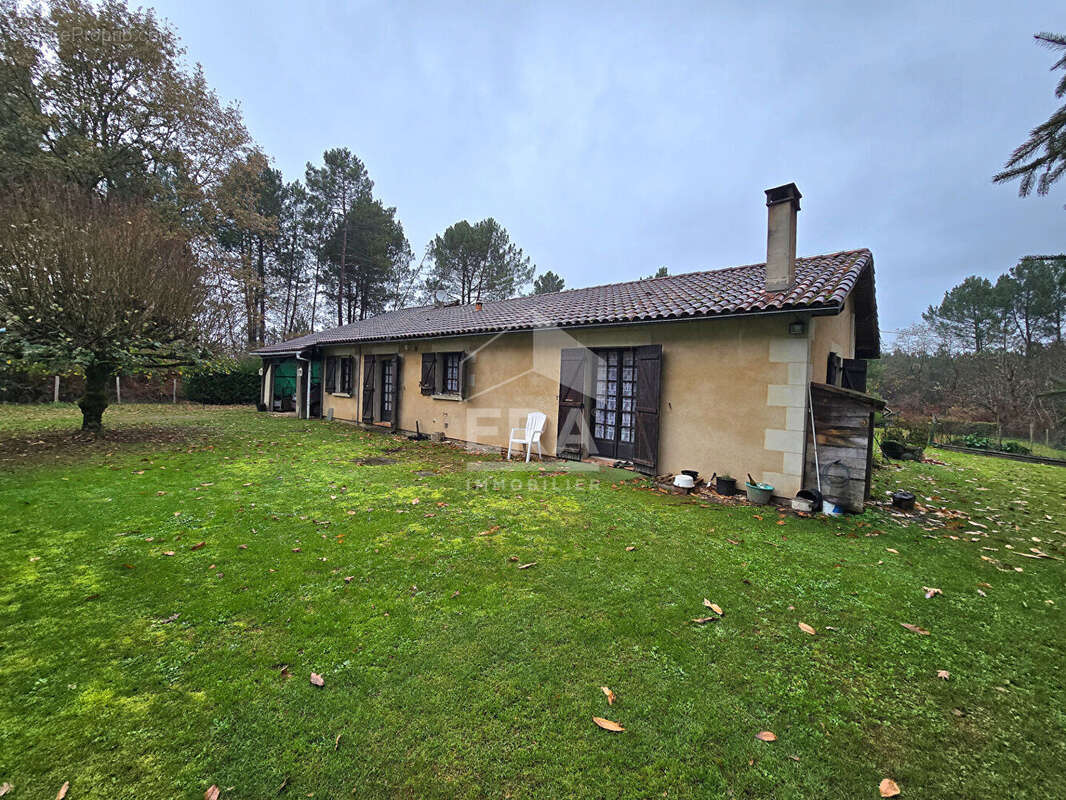 Maison à EGLISE-NEUVE-D&#039;ISSAC