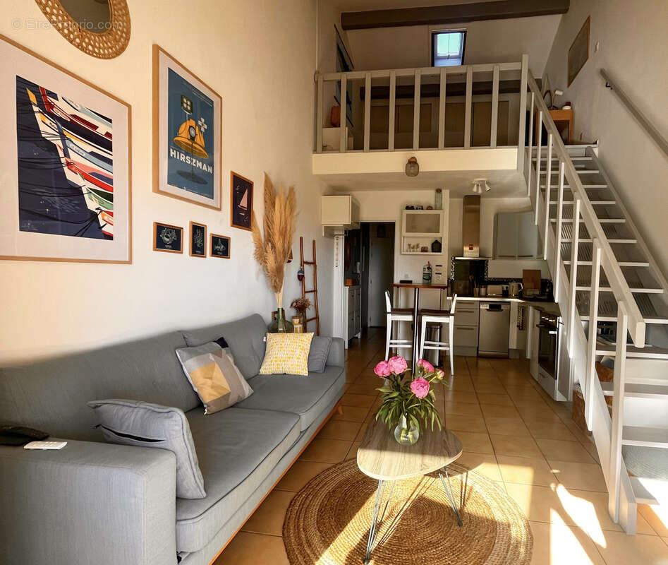 Appartement à SIX-FOURS-LES-PLAGES