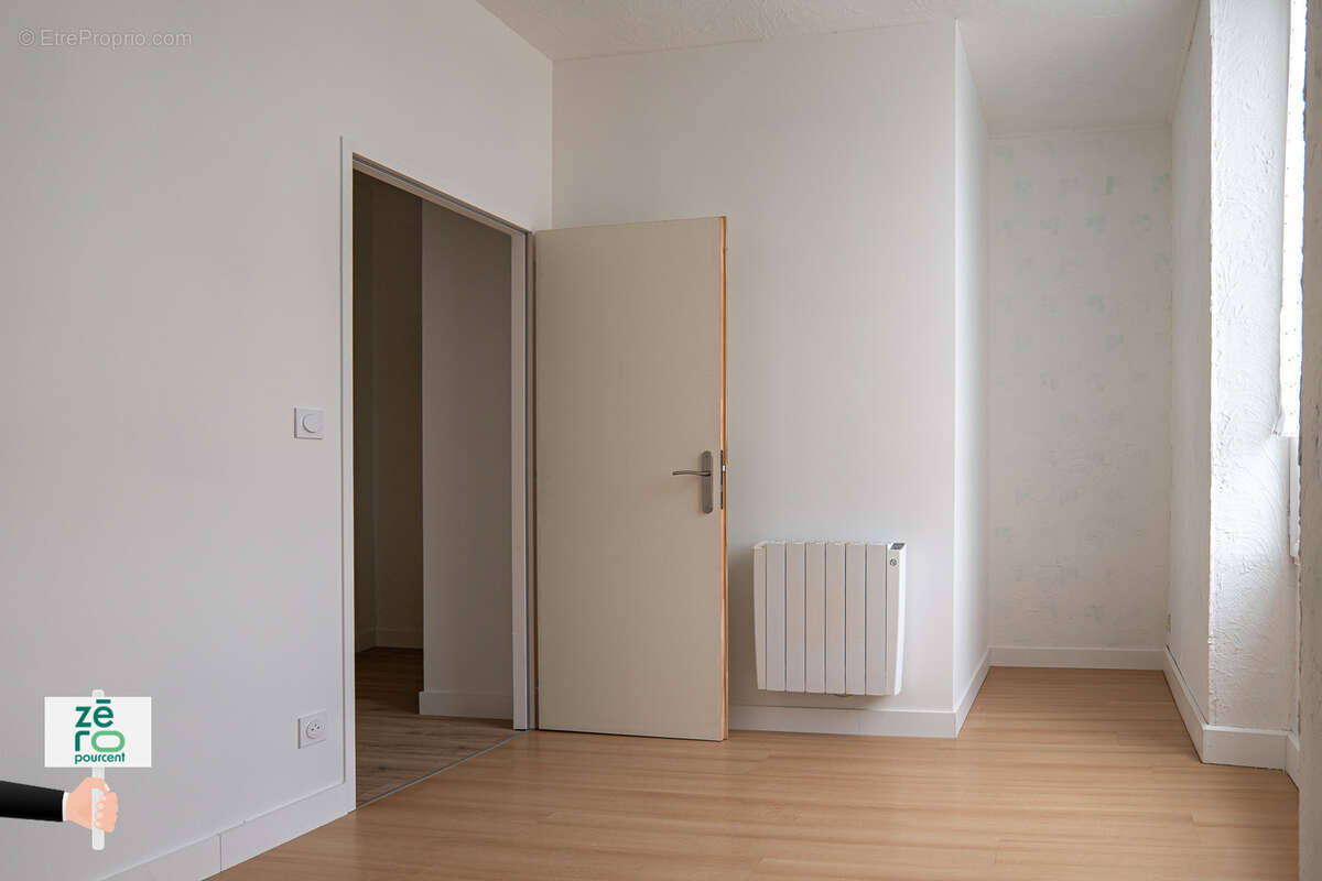 Maison à CHAMPAGNE-LES-MARAIS