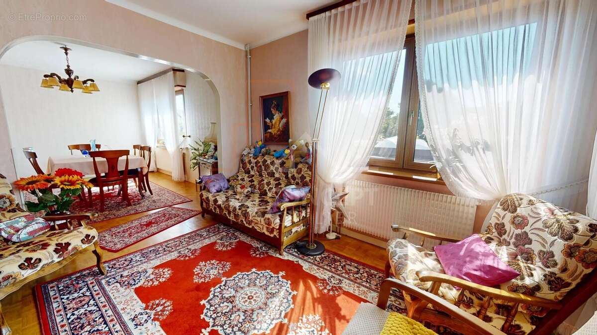 Maison à ROPPENHEIM