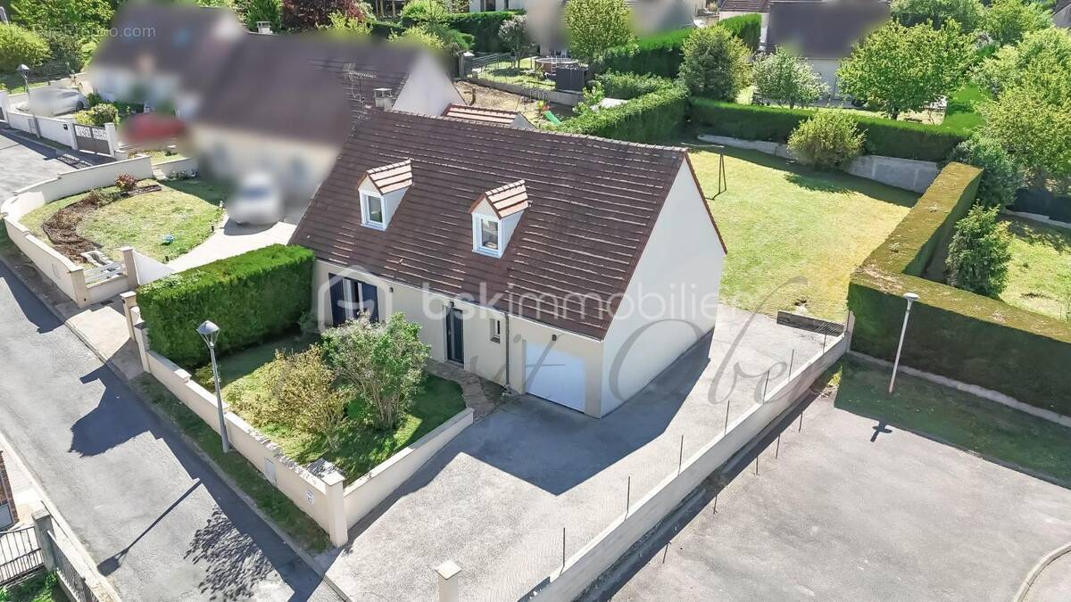 Maison à LIZY-SUR-OURCQ
