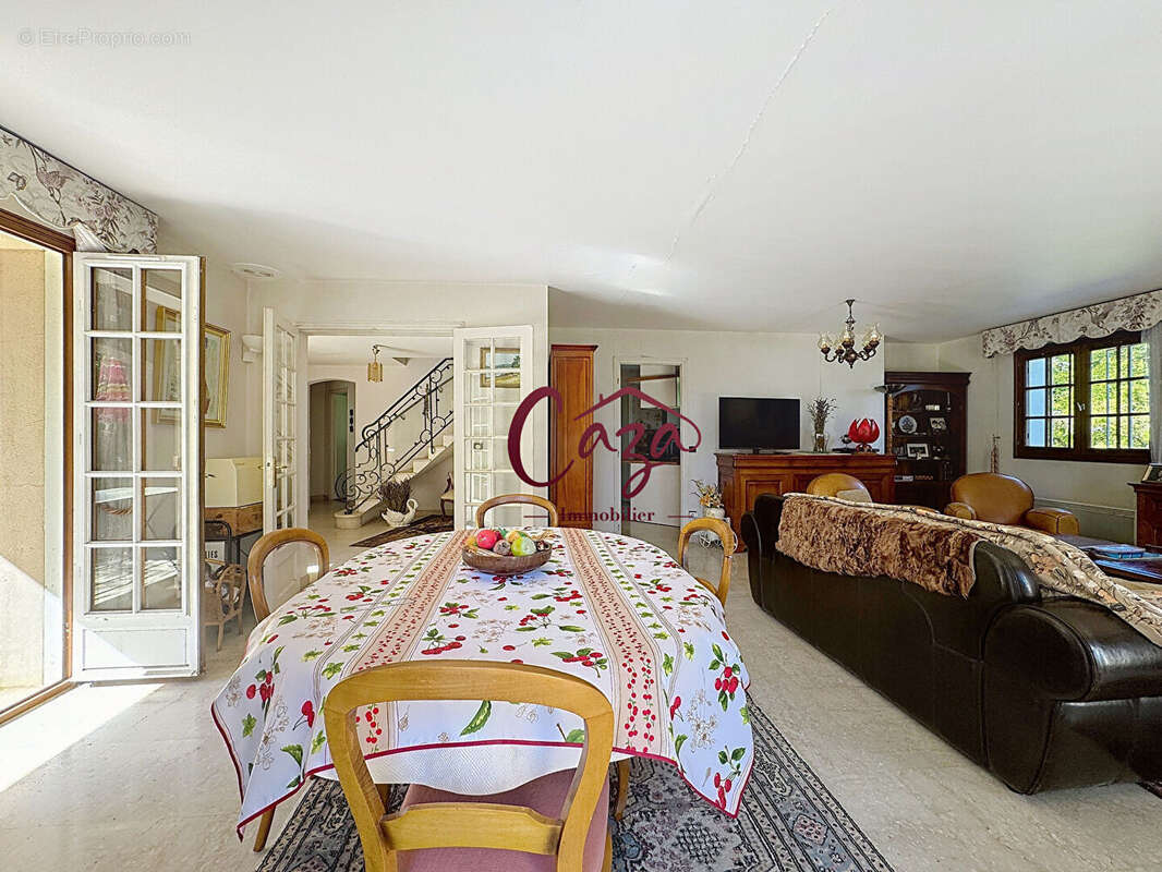 Maison à CAMBLANES-ET-MEYNAC