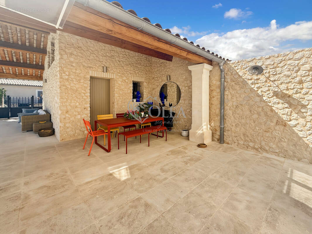 Maison à UZES