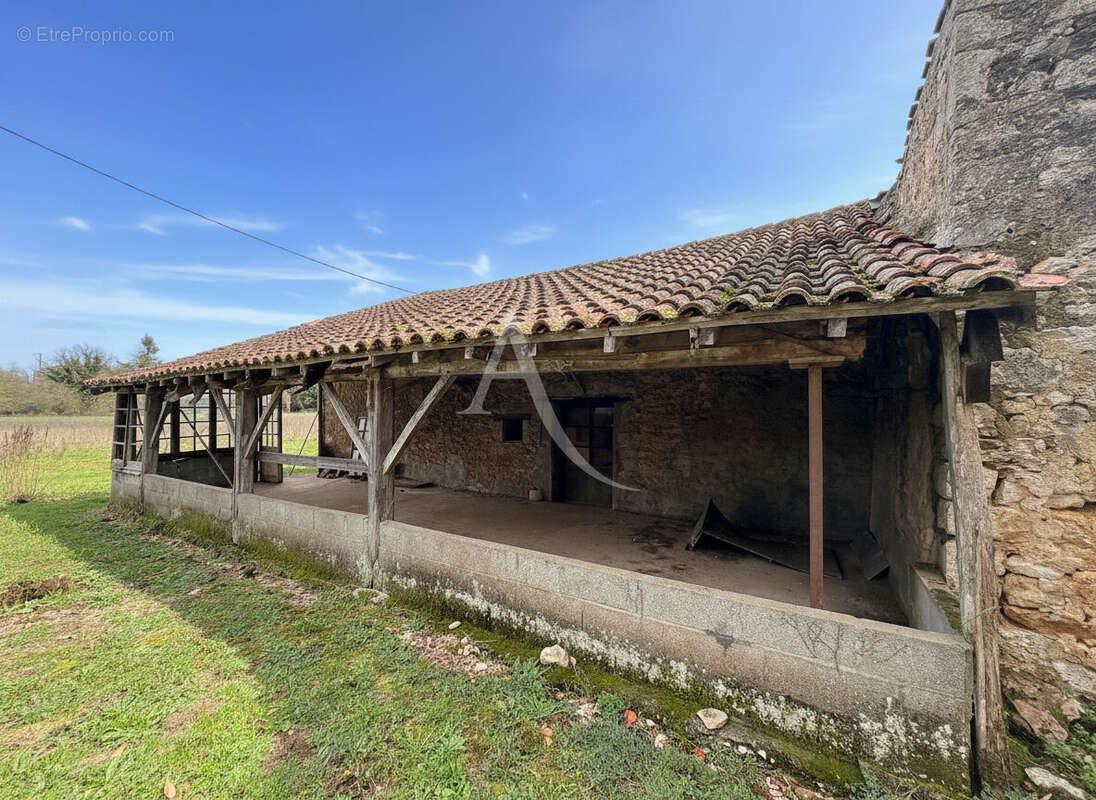 Maison à ANGLARS-JUILLAC