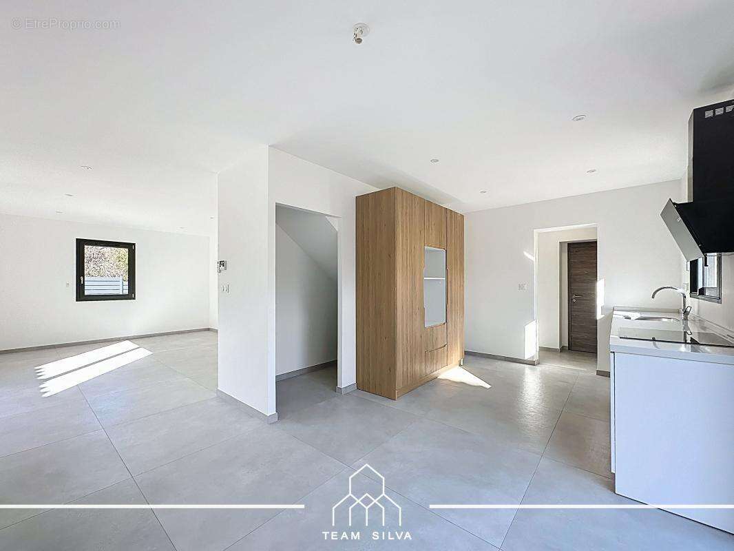 Maison à SAINT-ROMAIN-EN-GAL