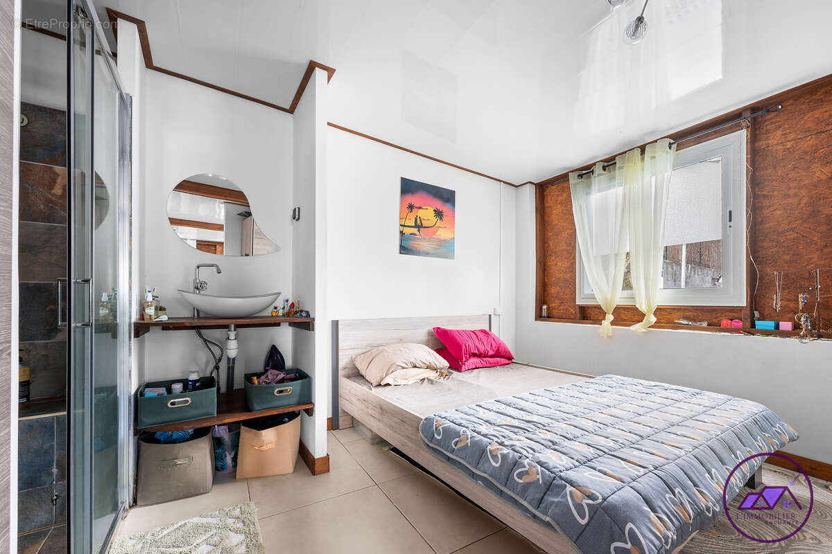 Maison à SAINT-DENIS