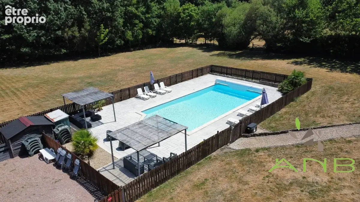 Maison 220 m² à Piegut-Pluviers  - photo 6