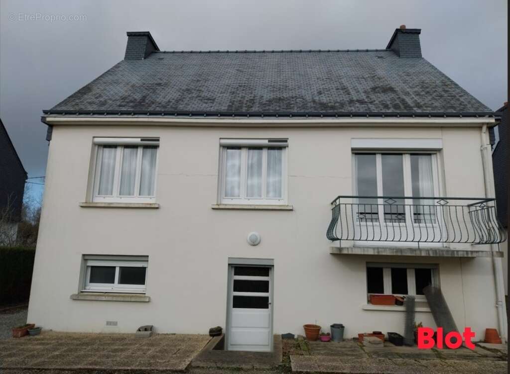 Maison à PLOEREN