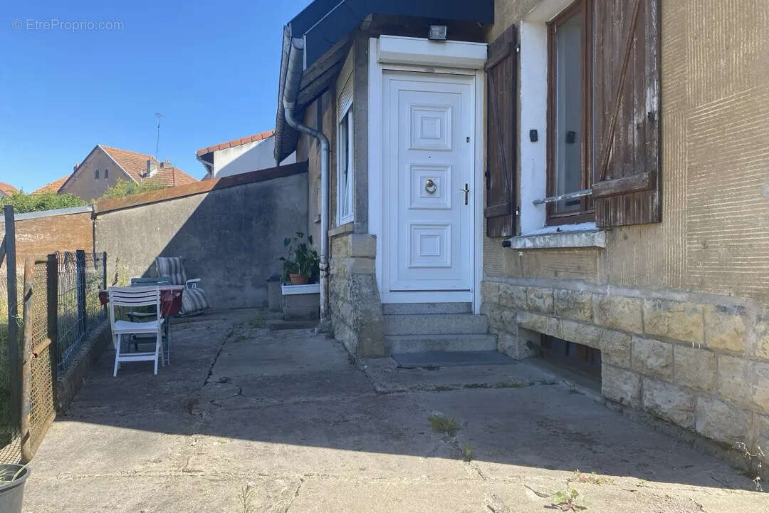 Maison à TUCQUEGNIEUX