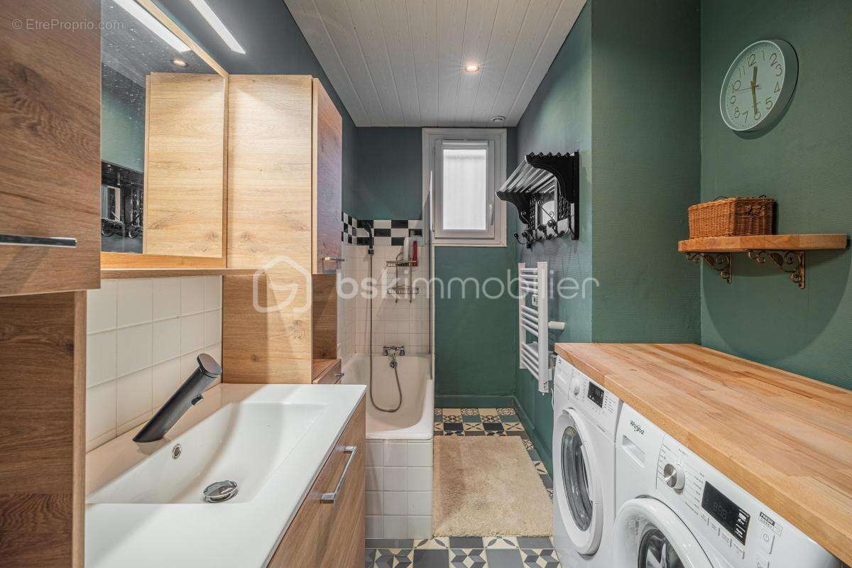 Appartement à BRIE-ET-ANGONNES