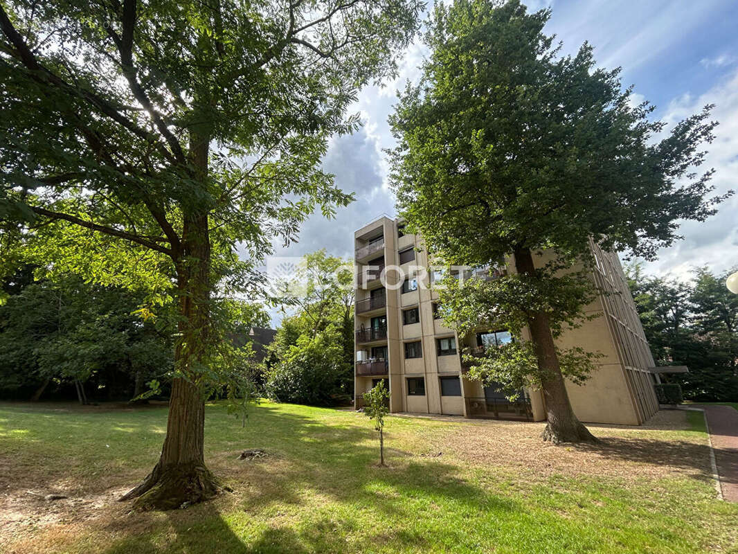 Appartement à VERNEUIL-SUR-SEINE