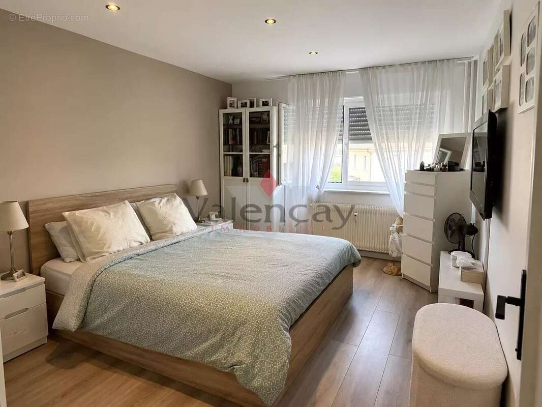 BRUNSTATT Magnifique appartement 5 pièces - 3 chambres - cave et garage - photo 5