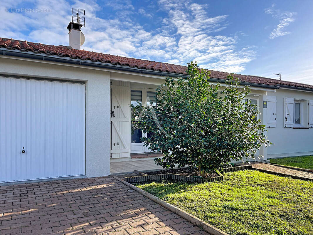 Maison à FENOUILLET