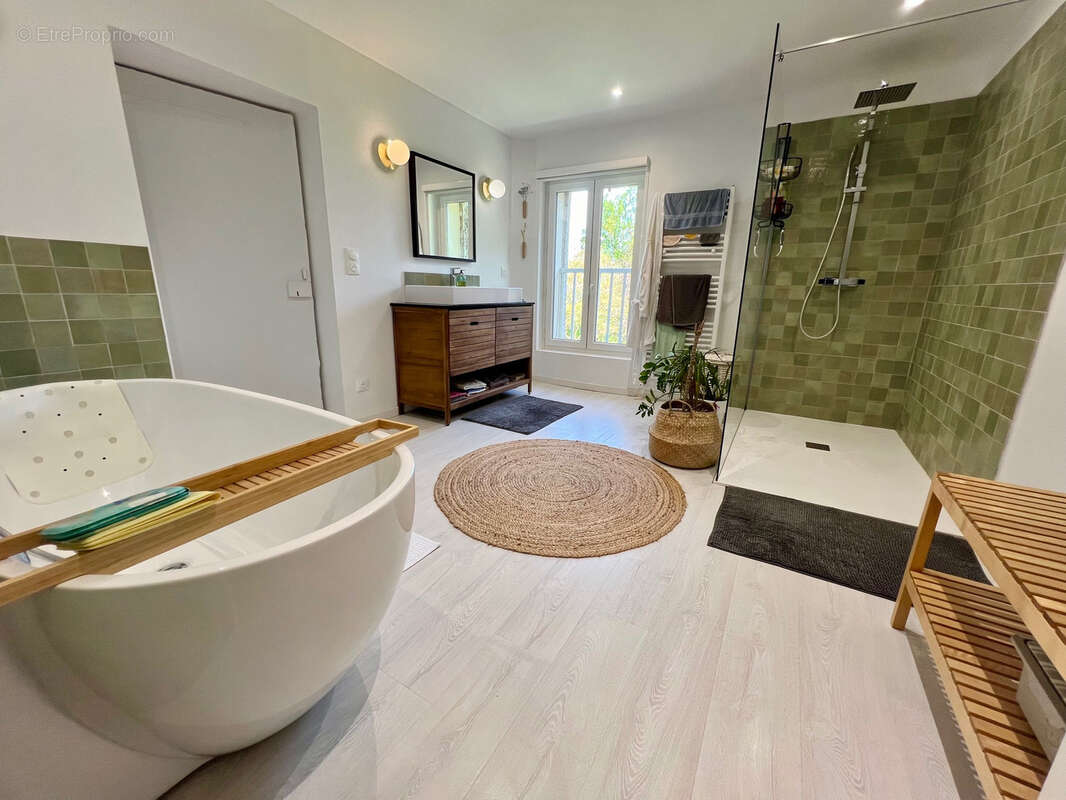 Maison à BEAUTEVILLE