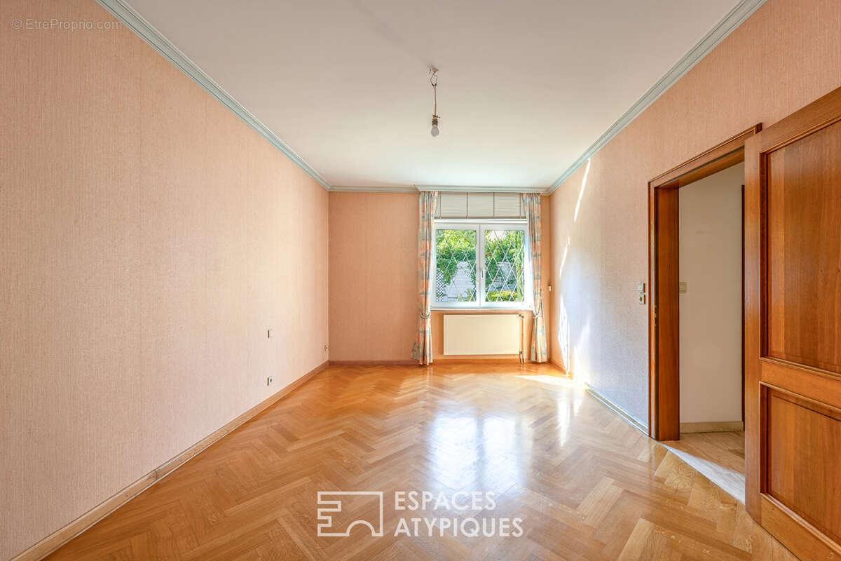 Maison d'exception au coeur du Rebberg à réinterpréter. - photo 7