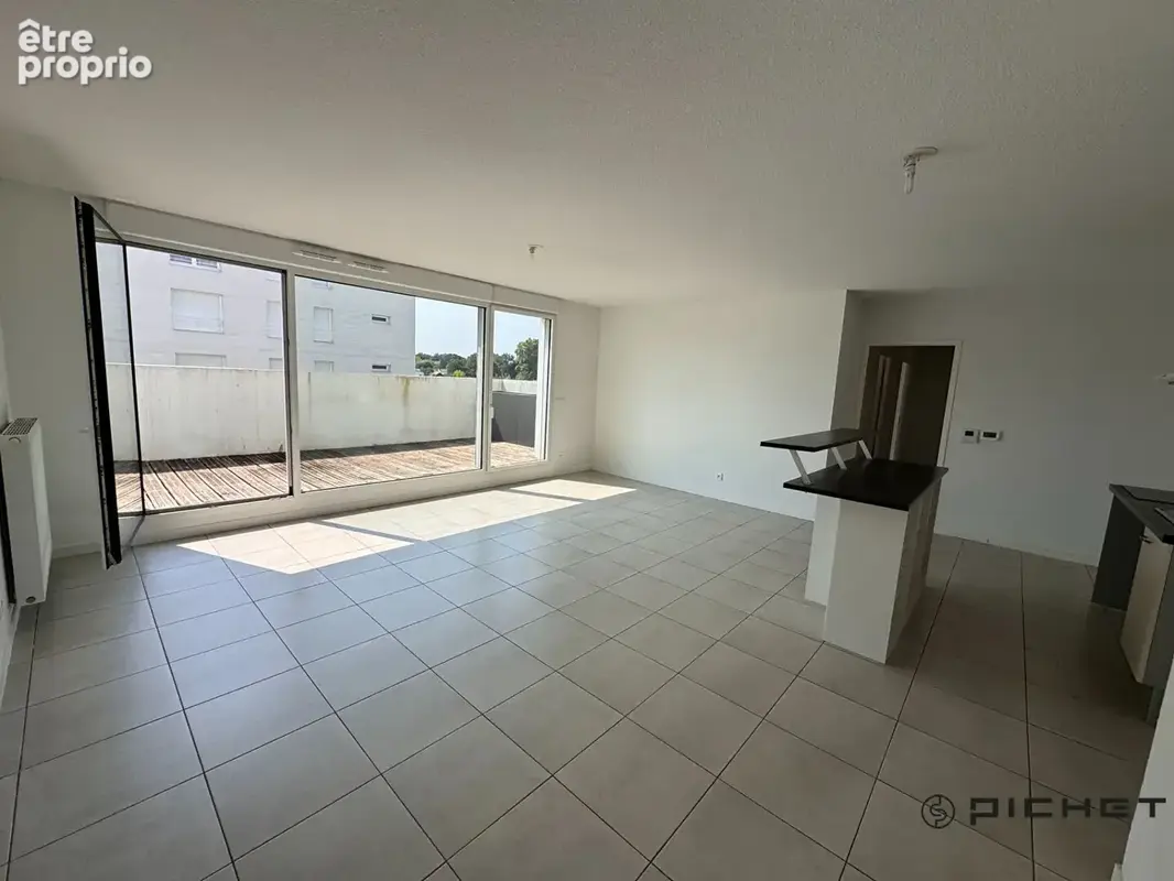 Appartement de type 3 avec 2 places de parking sécurisées - photo 2
