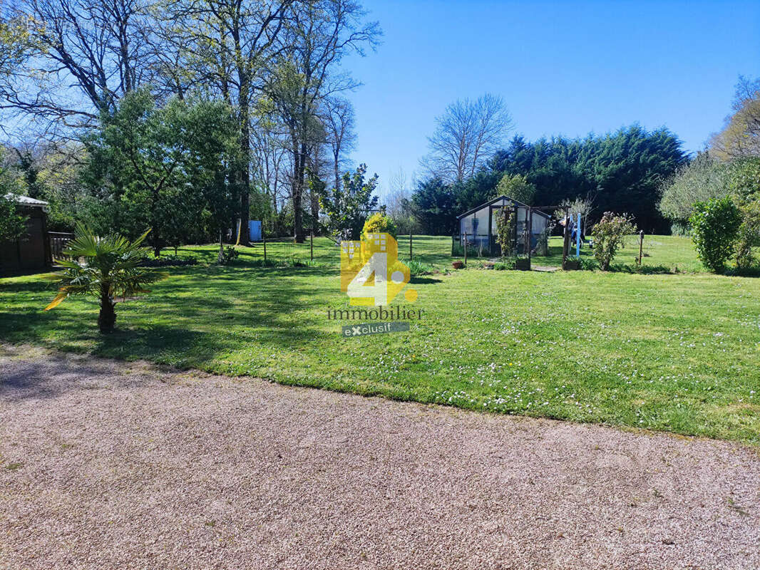 Maison à SAINTE-ANNE-SUR-BRIVET