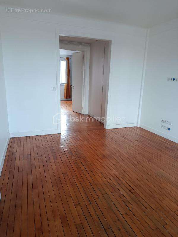 F3  avec balcon plein sud TRAVERSANT VUE dégagée! - photo 15
