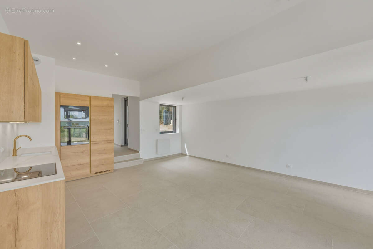 Exclusivité - Duplex de 4 pièces de haut standing au bord du lac Leman à Excenevex - photo 3