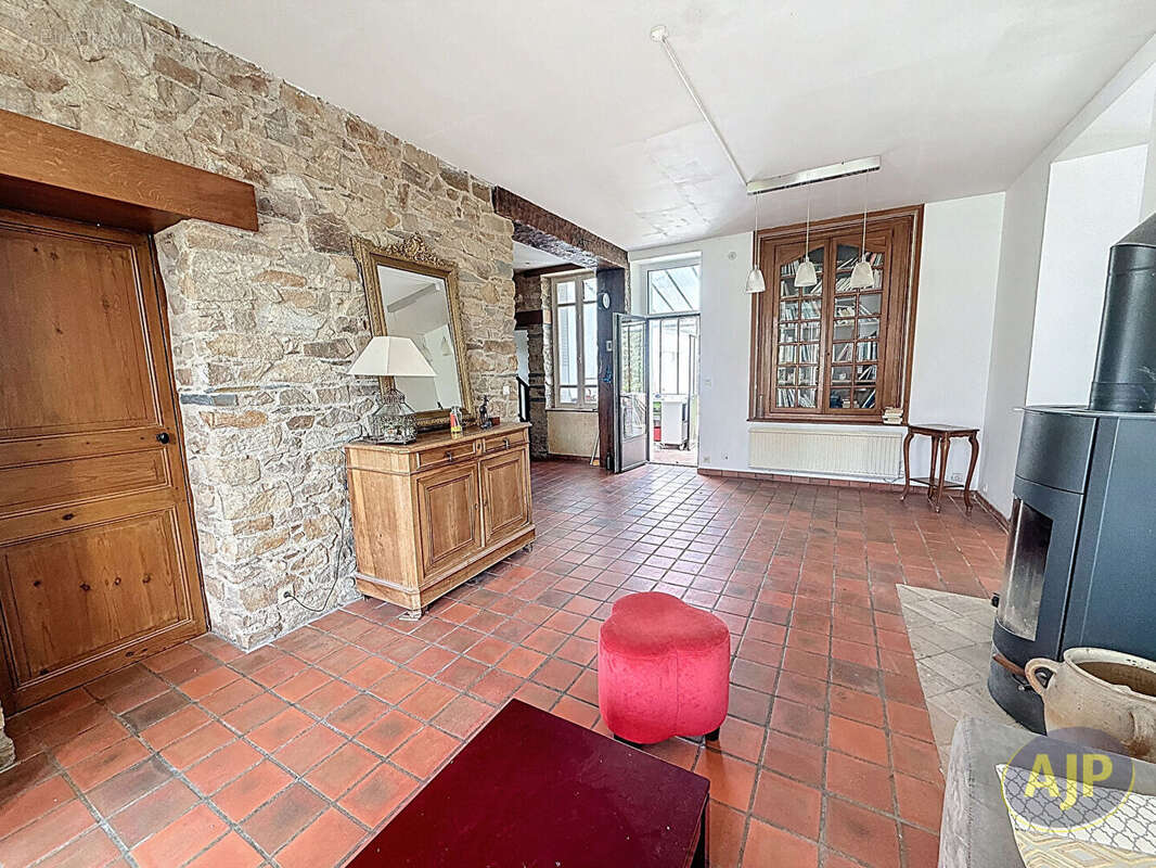Maison Saffre 6 pièce(s) 171.94 m2 - photo 7