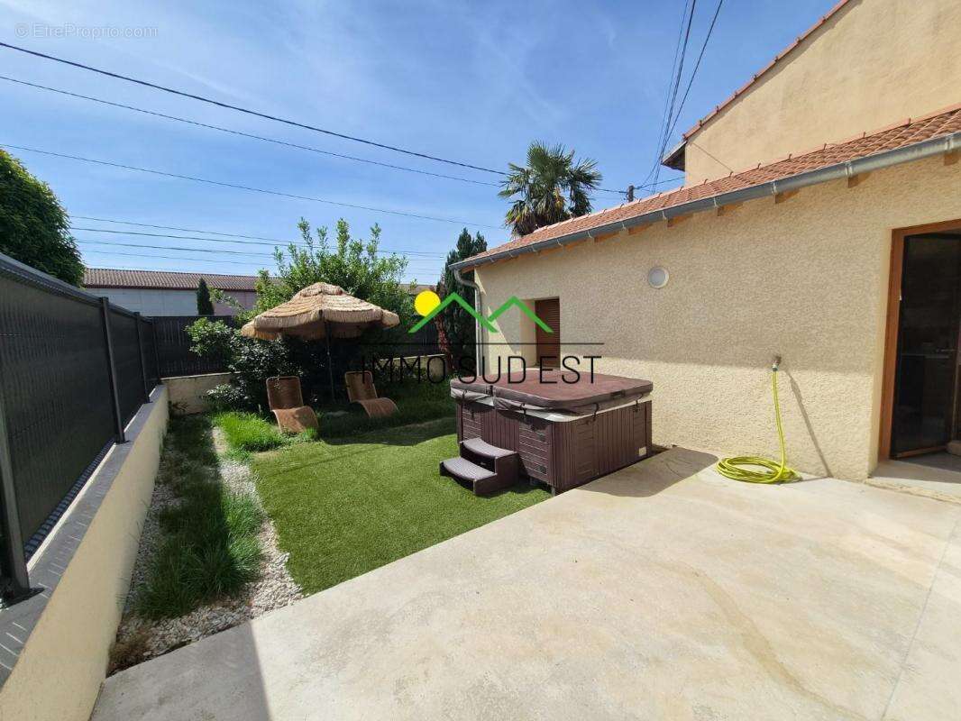 Maison à SAINT-MARCEL-LES-VALENCE