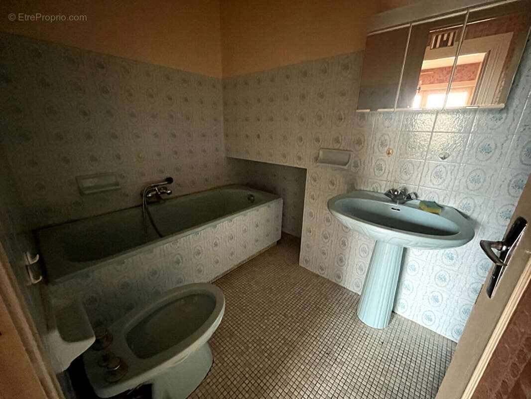 Appartement à CANCON