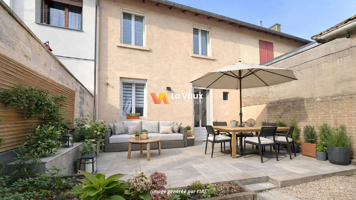 Maison à NEUVES-MAISONS