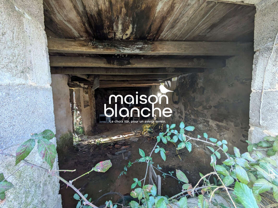 Maison à NESMY