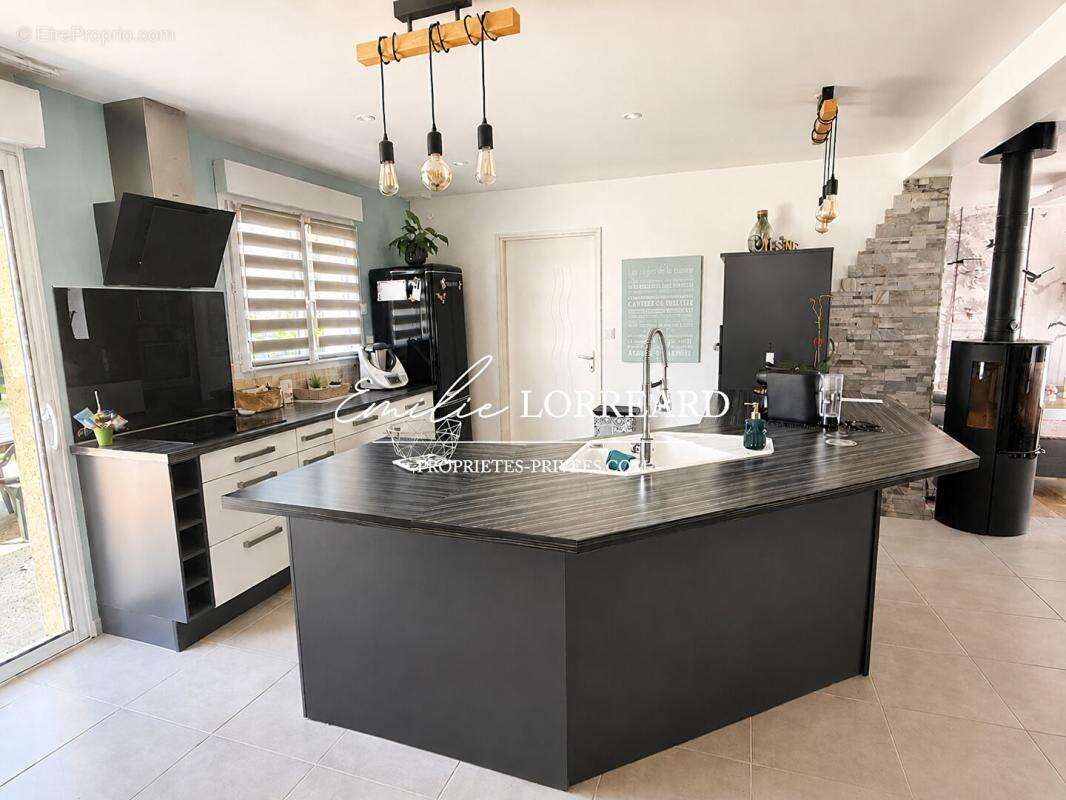 Maison Ecommoy 7 pièce(s) 160 m2 - photo 4
