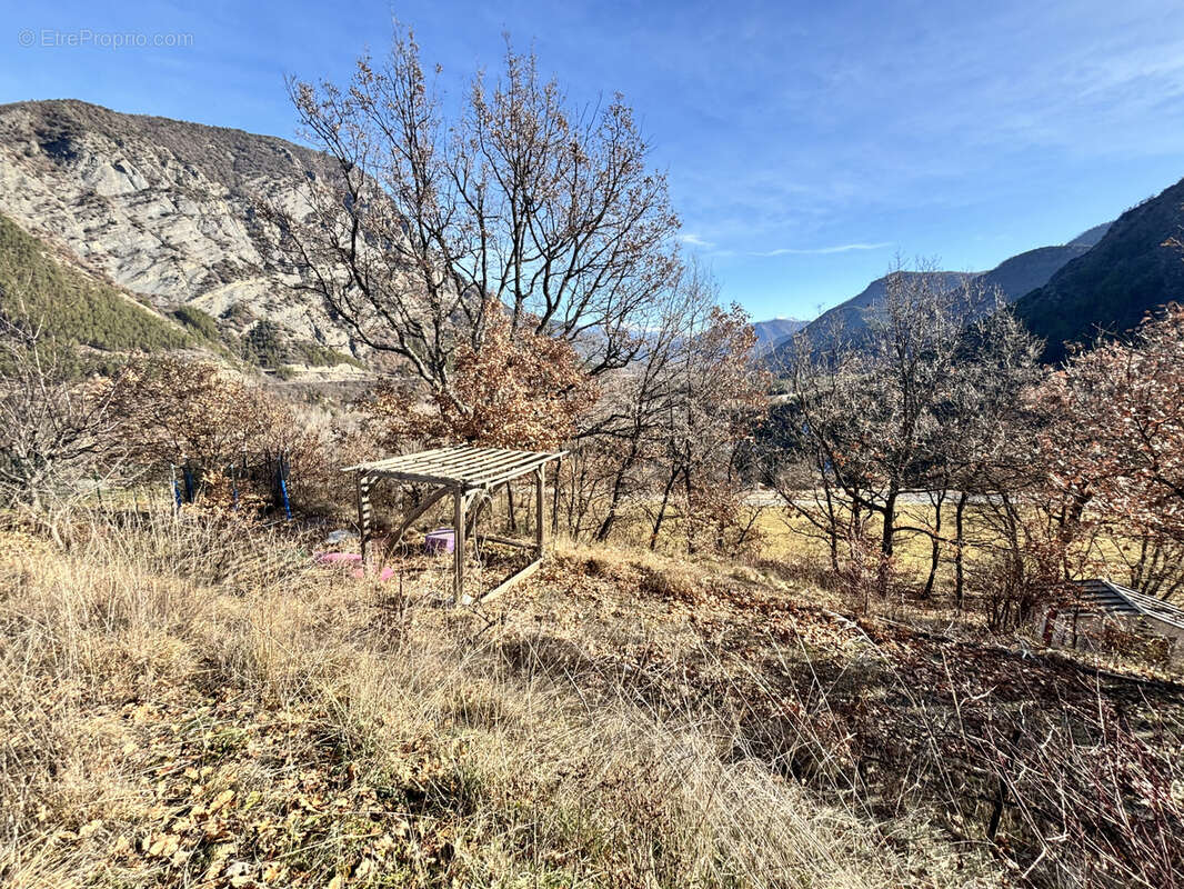 Terrain à TALLARD