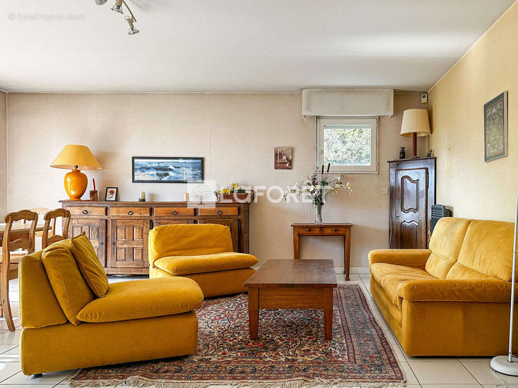 Appartement à SAINT-ISMIER