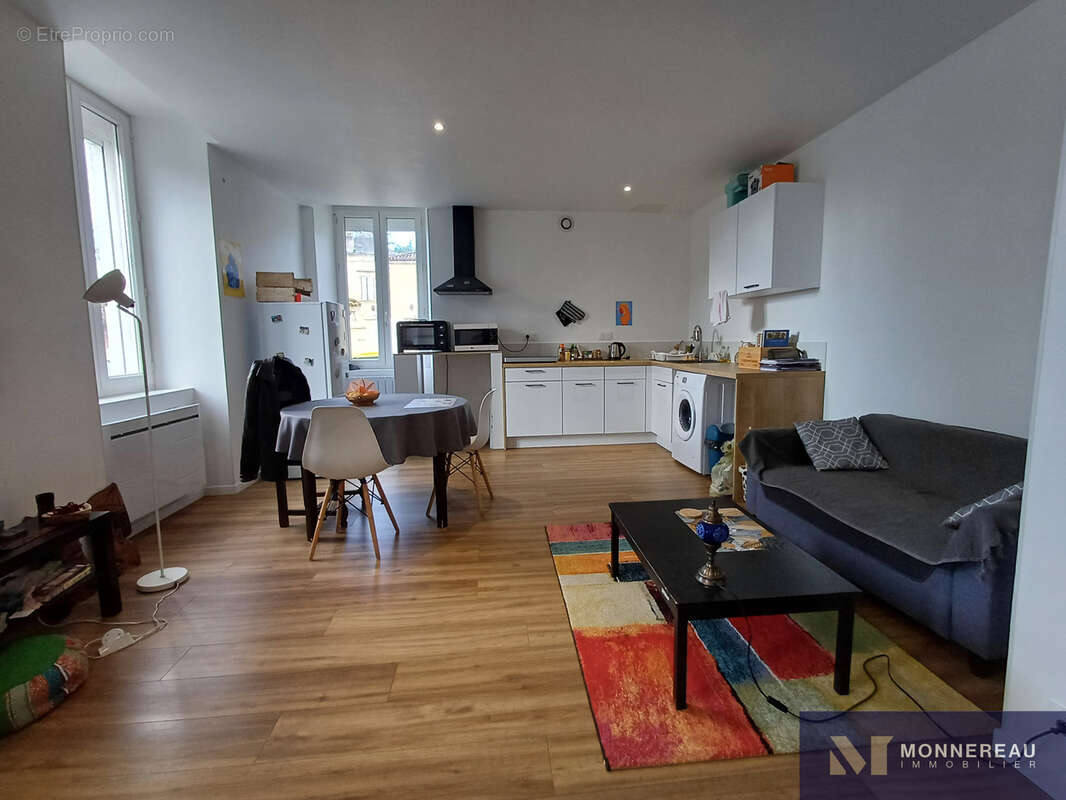 Maison à JONZAC