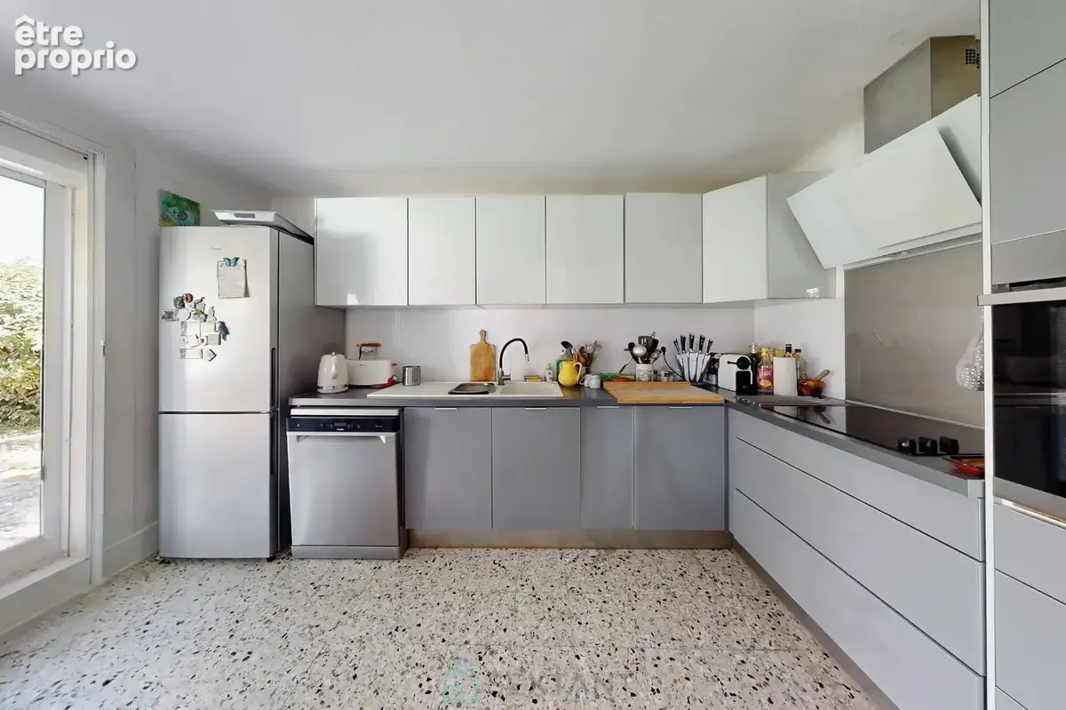 ISTRES  Maison de famille avec piscine  150 m² sur 635 m² - photo 9