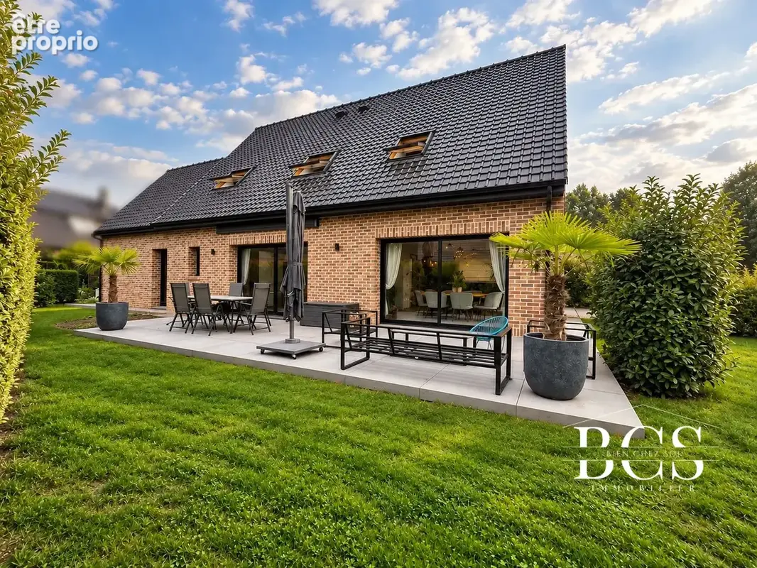 Photo Maison à Rosult au prix de 477 000€