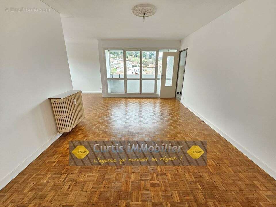 Appartement à FRAISSES