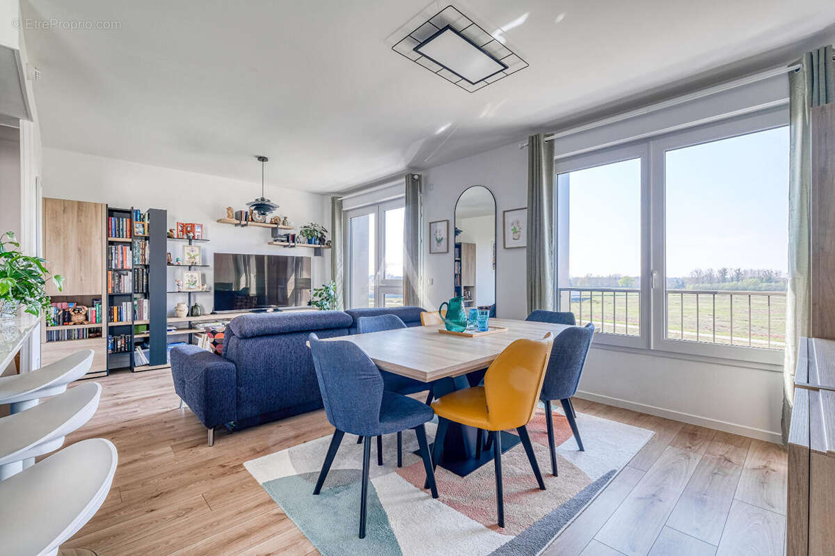 Appartement à COUPVRAY