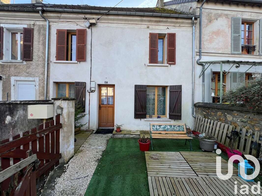 Photo 9 - Maison à SAINT-CYR-SUR-MORIN