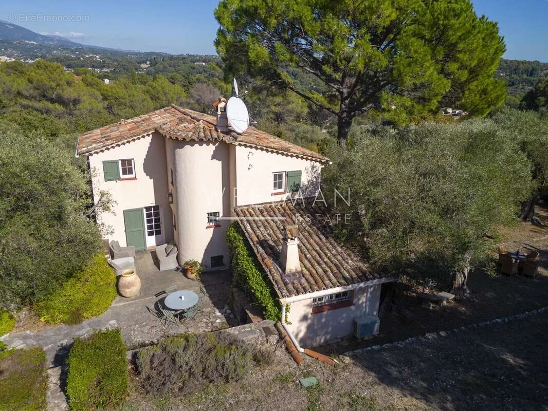 Maison à GRASSE