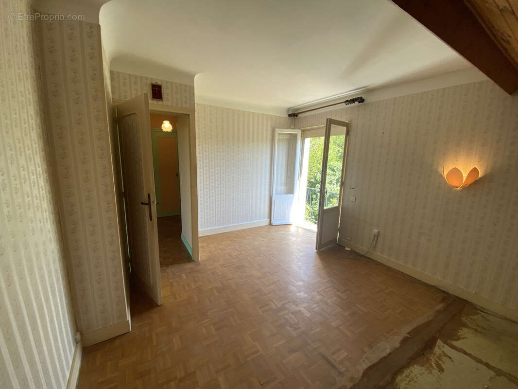 Maison à SAINT-BENIN-D&#039;AZY